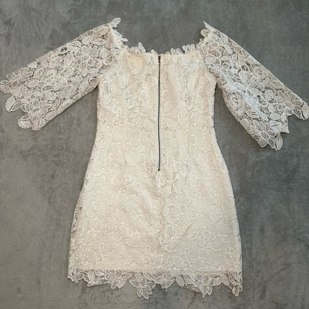 ASTR Lace Mini Dress Women Sz M Ivory Off Shoulder Crochet Cocktail Bridal Boho - Picture 3 of 12